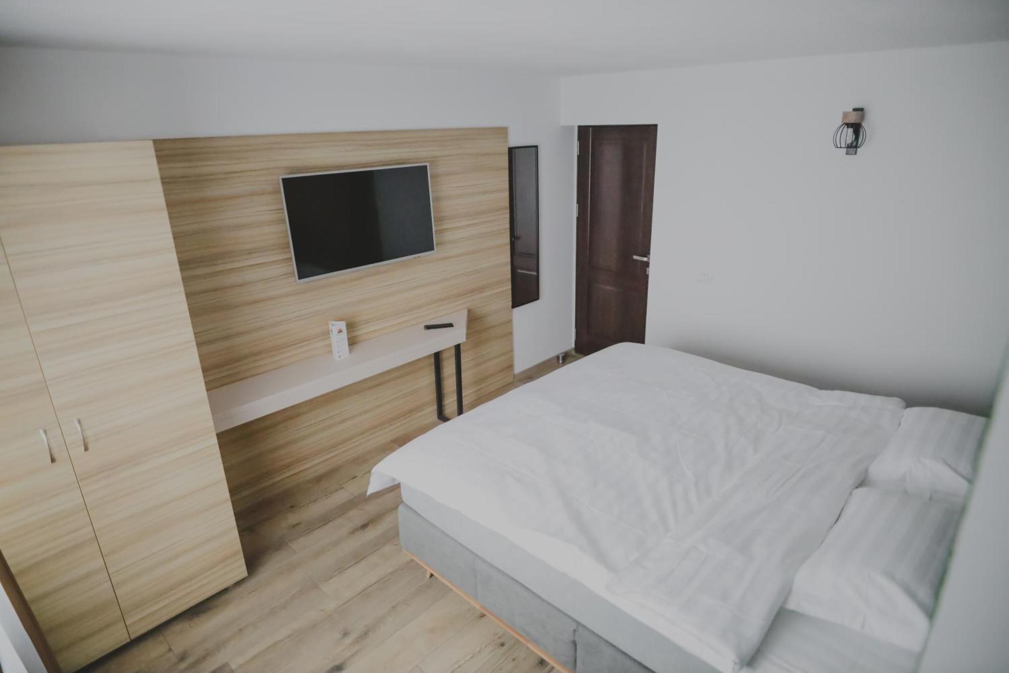 Altitude Guest House Ранца Номер фото