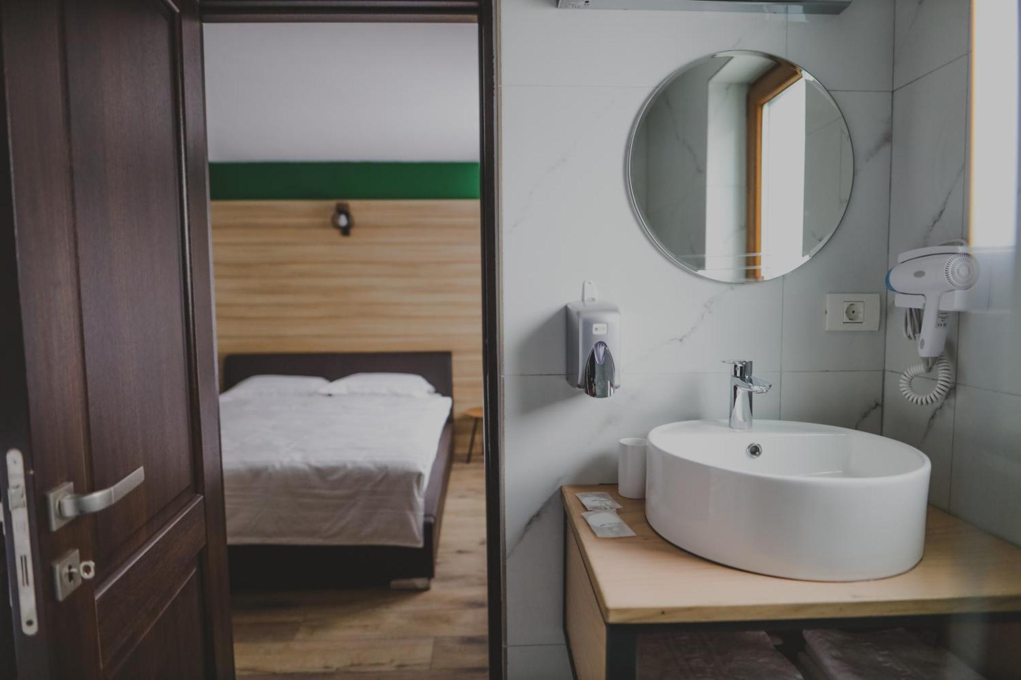 Altitude Guest House Ранца Номер фото