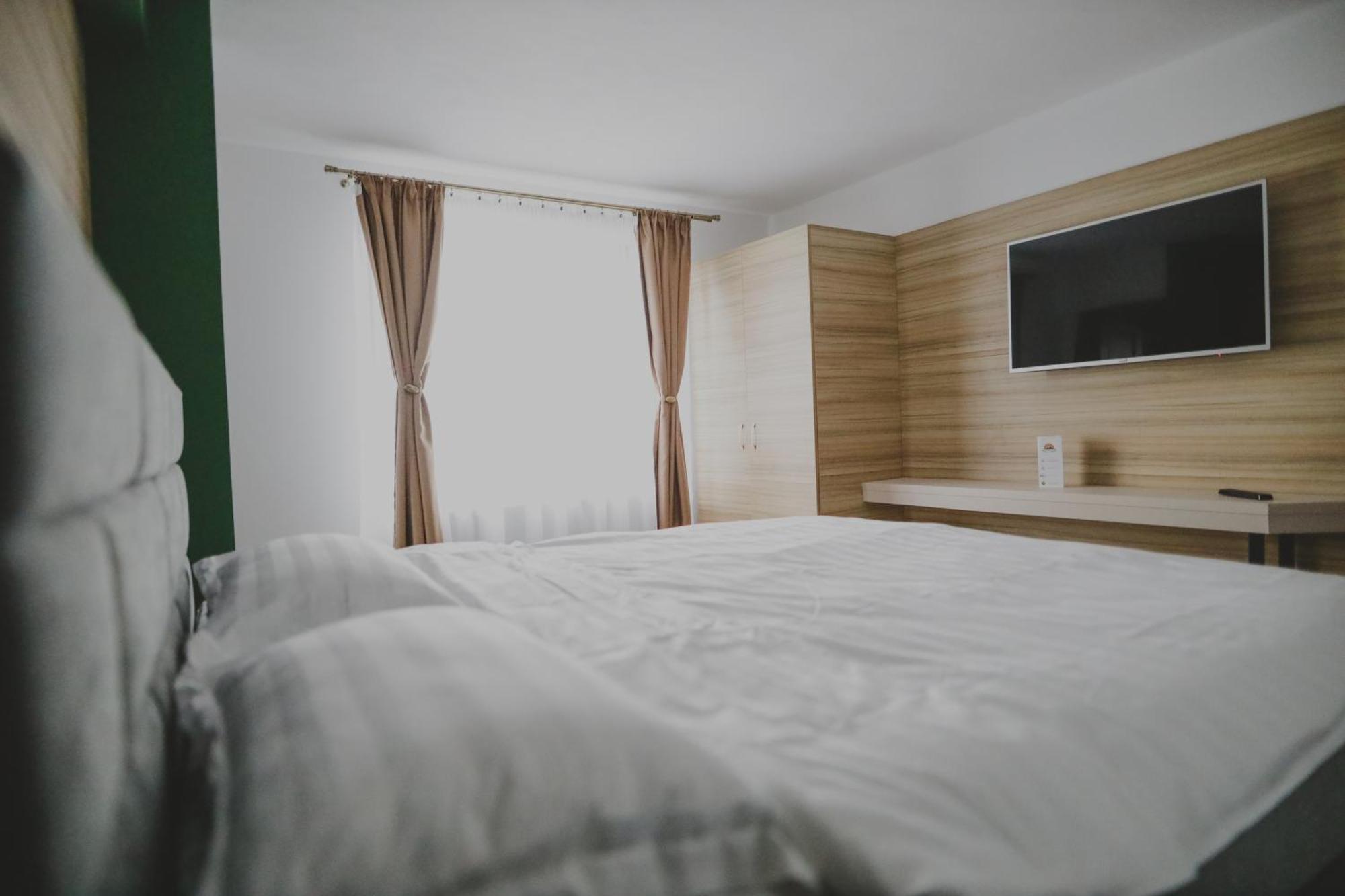 Altitude Guest House Ранца Номер фото